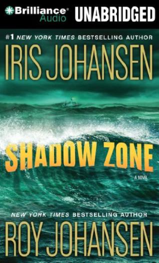 Shadow Zone Unabridged Iris Johansen Roy Johansen AUDIOBOOK CD Marine - Zdjęcie 1 z 1